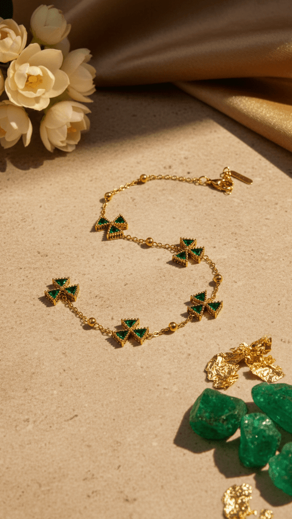 Diaura Jewels | Emerald Green Clover Bracelet | 18K Gold Plated Minimalist Zircon Bracelet for Women & Girls - DIAURA JEWELS